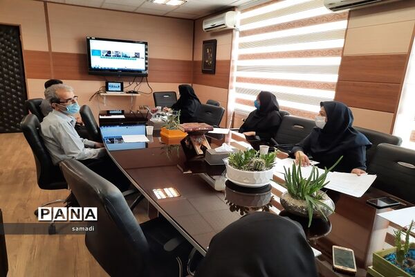 جلسه  ویدئو کنفرانس  مشاوران پایگاه‌های انتخاب رشته داوطلبان کنکور منطقه 13