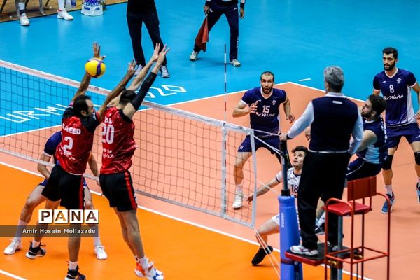 دیدار تیم های شهرداری ارومیه و پیکان تهران