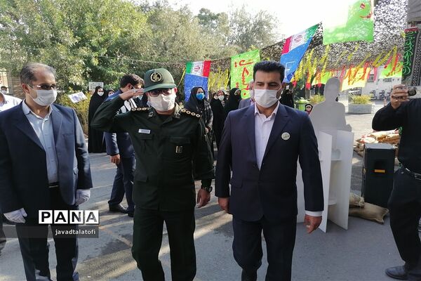 صبحگاه مشترک حوزه بسیج دانش‌آموزی و فرهنگیان ناحیه دو شهر ری