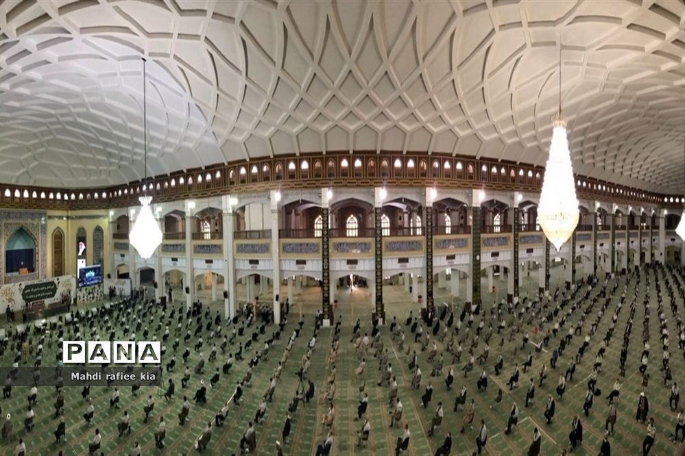 آیین تجلیل و تکریم سراسری یک میلیون پیشکسوت دفاع مقدس و مقاومت  در تبریز