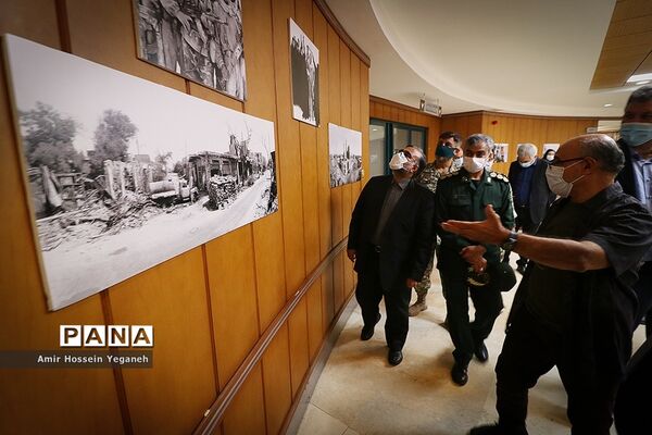 آیین گشایش نمایشگاه عکس دفاع مقدس