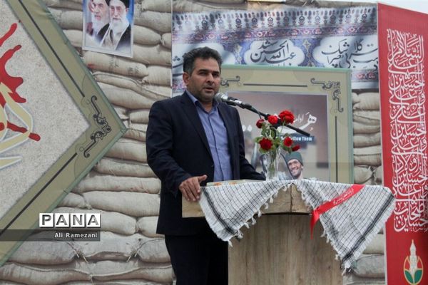 افتتاح نمایشگاه عکس دفاع مقدس در قائم شهر