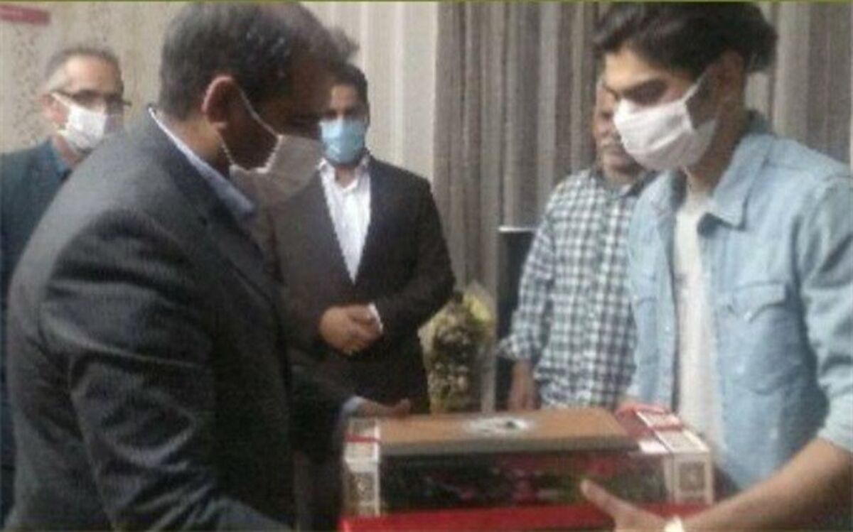 دانش آموز زاهدانی رتبه 3 سهمیه شاهد در رشته تجربی را به خود اختصاص داد