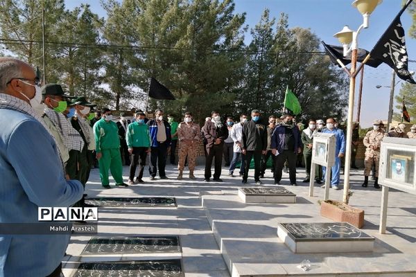 همایش پیاده‌روی مشترک کارکنان ناحیه مقاومت بسیج سپاه و فرماندهی انتظامی شهرستان  خوسف