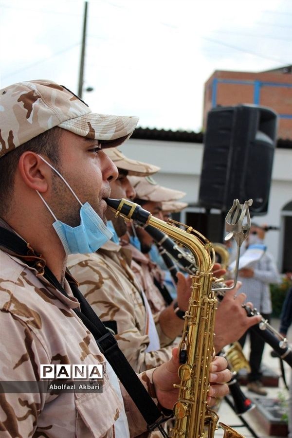 غبارروبی گلزار شهدای شهرستان ساری