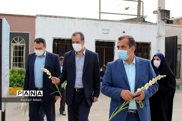 غبارروبی گلزار شهدای شهرستان ساری