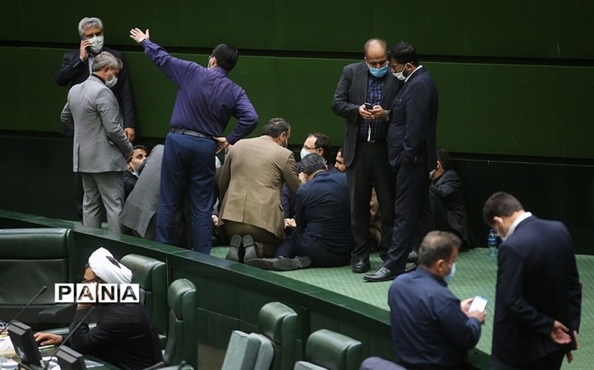 نمایندگان کشور سوئد چه خودرویی سوار می‌شوند؟