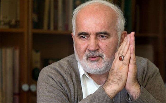 توکلی: نمایندگان مجلس باید از مردم عذرخواهی کنند