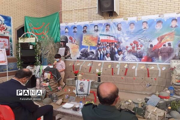 نواختن زنگ ایثار و مقاومت دردشتستان