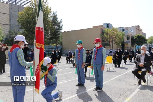 نواختن زنگ مهربانی در  آموزش و پرورش ناحیه 7 مشهد