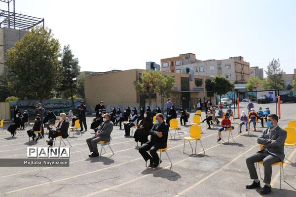 نواختن زنگ مهربانی در  آموزش و پرورش ناحیه 7 مشهد