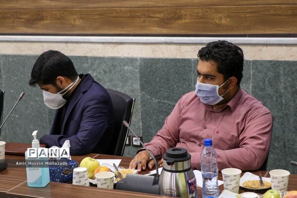 نشست صمیمی فرمانده قرارگاه حمزه سیدالشهدا(ع) با اصحاب رسانه