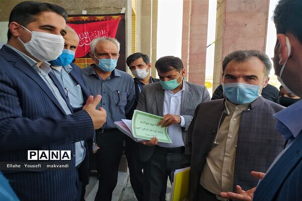 افتتاح نمایشگاه هفته دفاع مقدس در اداره آموزش و پرورش شهرستان امیدیه