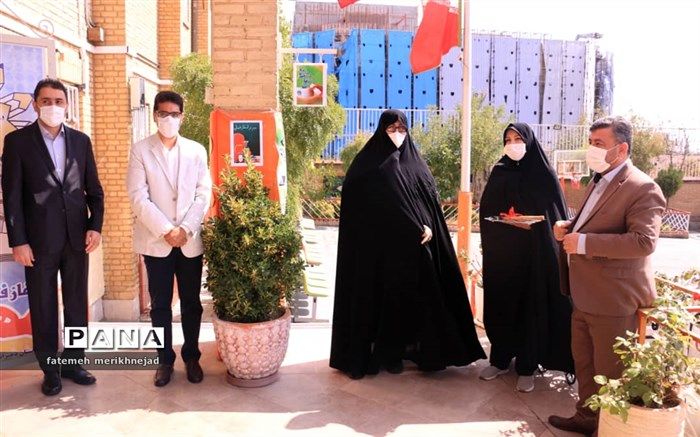 پویش "هر مدرسه یک تبلت" در منطقه 1