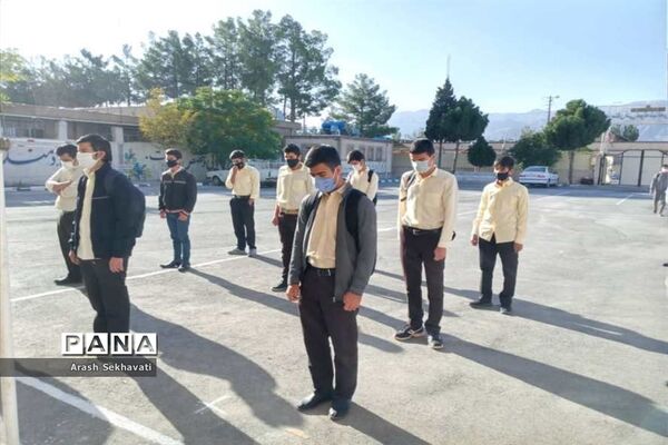 برگزاری کلاس‌های درس درهنرستان نمونه البرز بیرجند