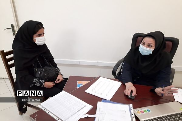 انتخاب رشته کنکور توسط مشاورین مجرب منطقه 13