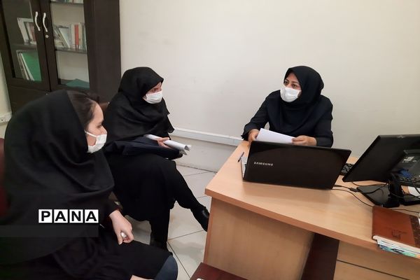 انتخاب رشته کنکور توسط مشاورین مجرب منطقه 13