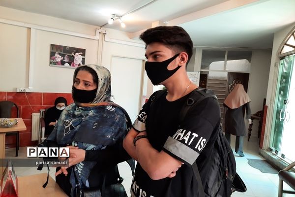 انتخاب رشته کنکور توسط مشاورین مجرب منطقه 13