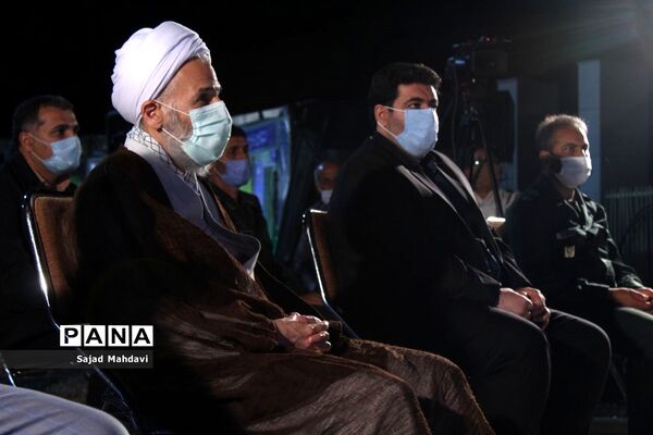 اختتامیه جشنواره شعر دفاع مقدس رازهای ارغوانی