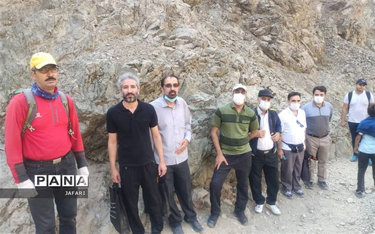 حضور گلشن در اردوی کوهپیمایی کارکنان اداری منطقه چهار