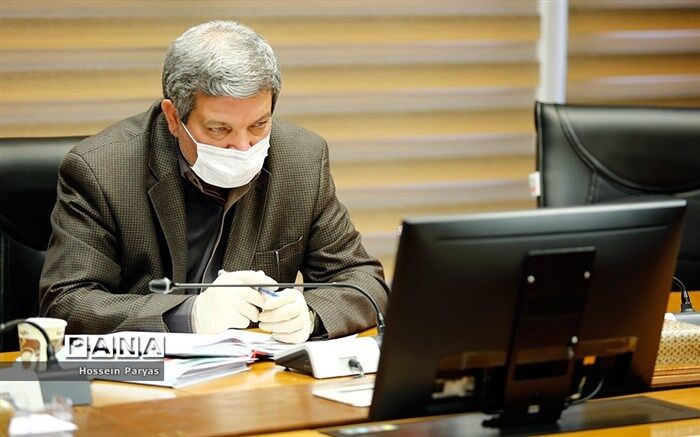 حسینی: ناشنوایی عیب نیست نعمت است
