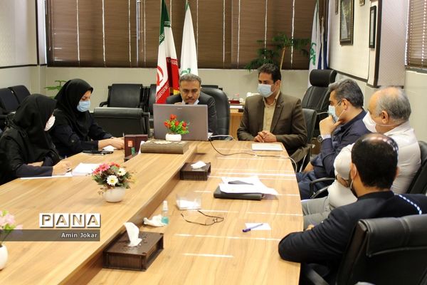 نشست ویدئویی هم اندیشی مدیران ستادی و استانی سازمان های دانش آموزی کشور