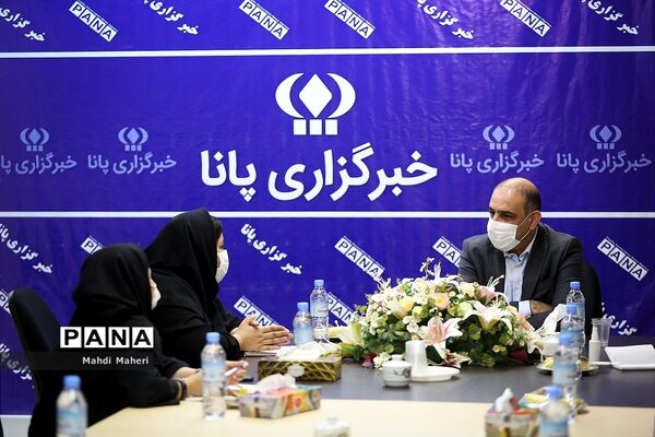 حضور محمد علیخانی رئیس کمیسیون عمران و حمل و نقل شورای اسلامی شهر تهران در خبرگزاری پانا