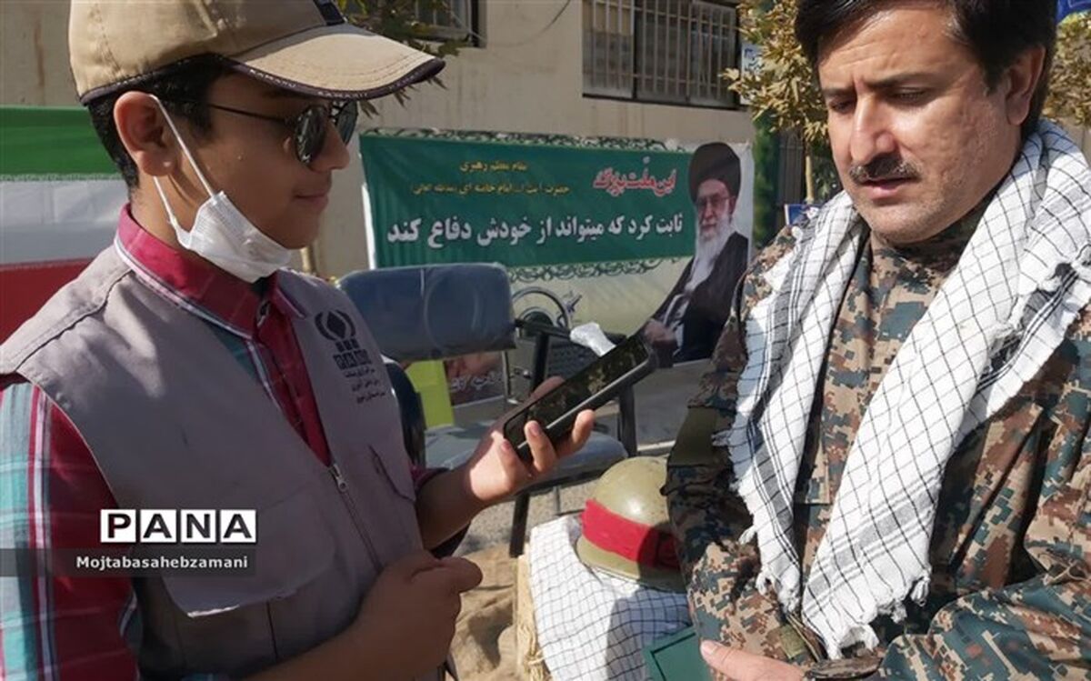 دانش آموزان باید از زندگی شهدا دفاع مقدس درس بگیرند