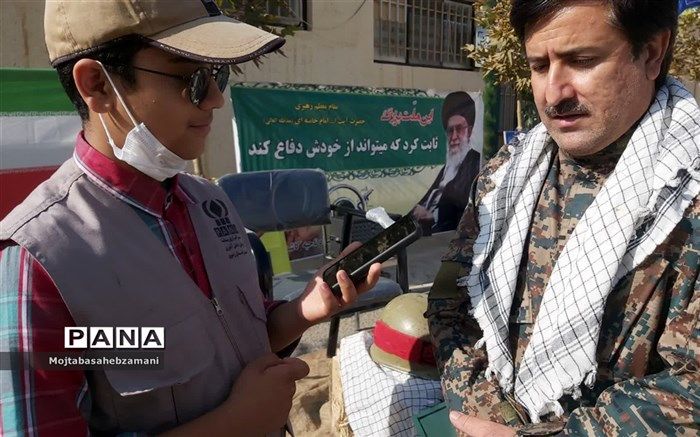 دانش آموزان باید از زندگی شهدا دفاع مقدس درس بگیرند