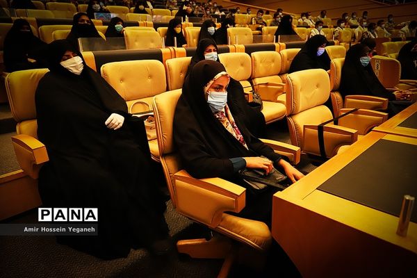 گرامیداشت شکست حصر آبادان درجزیره کیش