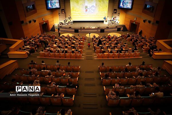 گرامیداشت شکست حصر آبادان درجزیره کیش