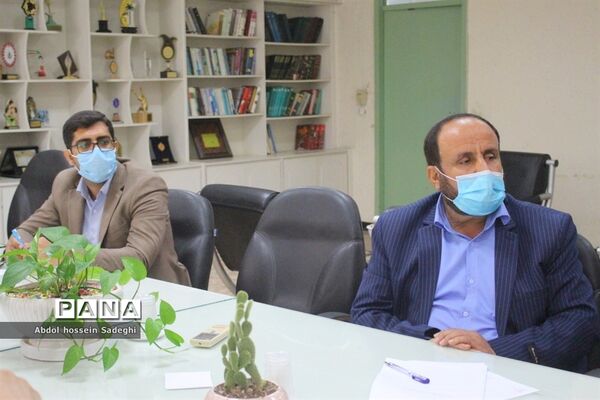 جلسه کمیته دانش آموزی یوم الله 13 آبان در آموزش و پرورش استان بوشهر