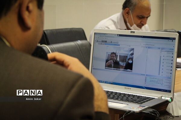 گردهمایی استانی مسئولان سازمان دانش‌آموزی فارس به صورت ویدئو کنفرانس