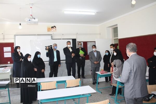 بازدید دبیرکل شورای عالی آموزش و پرورش از مدارس شهر زنجان