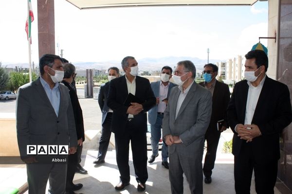 بازدید دبیرکل شورای عالی آموزش و پرورش از مدارس شهر زنجان