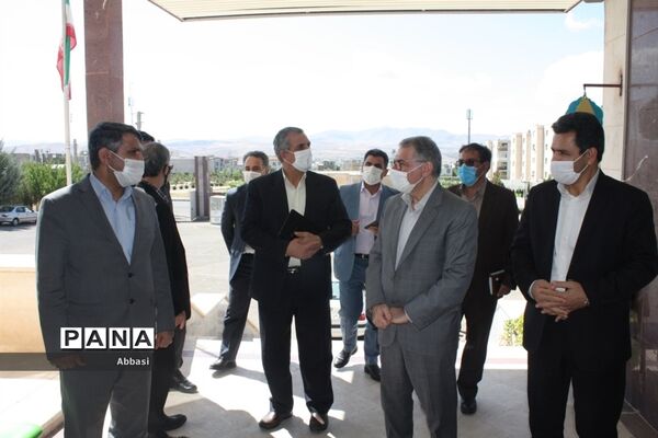 بازدید دبیرکل شورای عالی آموزش و پرورش از مدارس شهر زنجان