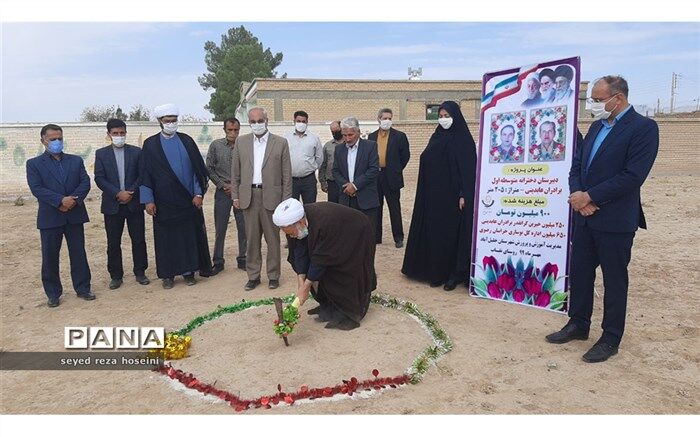 کلنگ احداث دبیرستان دوره اول متوسطه دخترانه در روستای نقاب شهرستان خلیل آباد به زمین زده شد