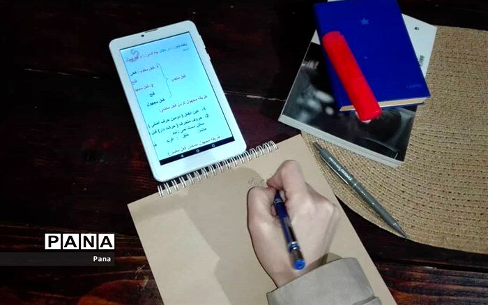خیران مازندرانی 3500 تبلت به دانش‌آموزان نیازمند اهدا کردند