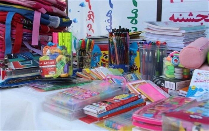 اهدای بسته های لوازم التحریر به بیش از 6 هزار دانش آموز محروم نیشابور