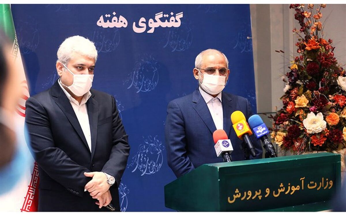 حاجی‌میرزایی: وقتی ستاد ملی کرونا تعطیلی مدارس را اعلام می‌کند همه باید رعایت کنند