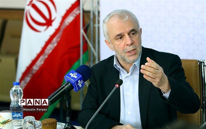 اوحدی: هدف از گرامیداشت دفاع مقدس جلوگیری از تحریف مقاومت توسط دشمن است