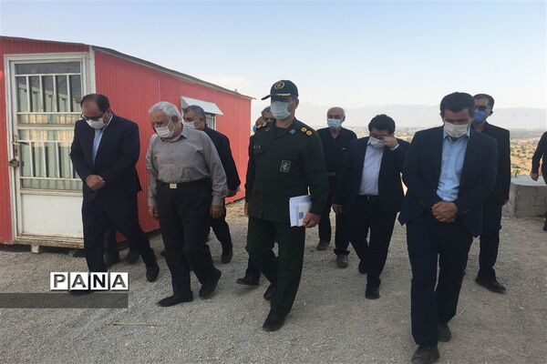 بازدیدرییس بنیاد حفظ آثار و نشر ارزش‌های دفاع مقدس فارس از محل پروژه مقبره شهدای گمنام شهرستان نى ریز