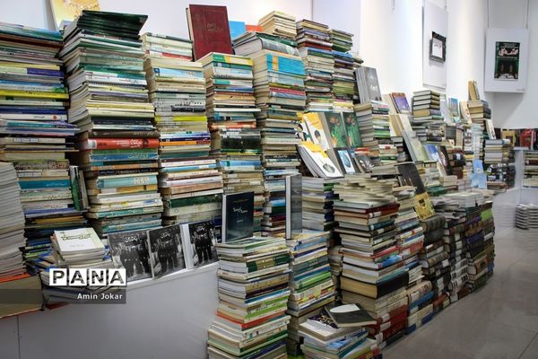 پویش اهدای کتاب به مدارس محروم