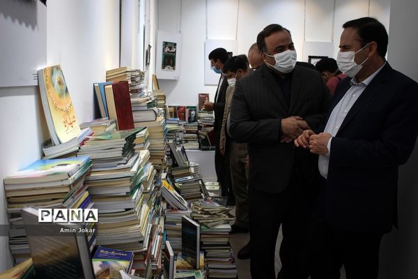 پویش اهدای کتاب به مدارس محروم