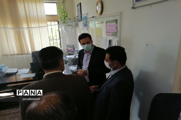 بازدید سرزده فرماندار شهرستان ری ازآموزش و پرورش ناحیه دو شهر ری