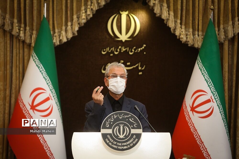واکنش ربیعی به لغو جلسه سران قوا و اظهارنظرهای ائمه جمعه درباره حجاب