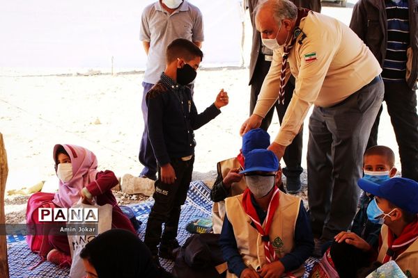 آیین تحلیف دانش‌آموزان و مربیان پیشتاز منطقه عشایری کوه درا نورآباد ممسنی