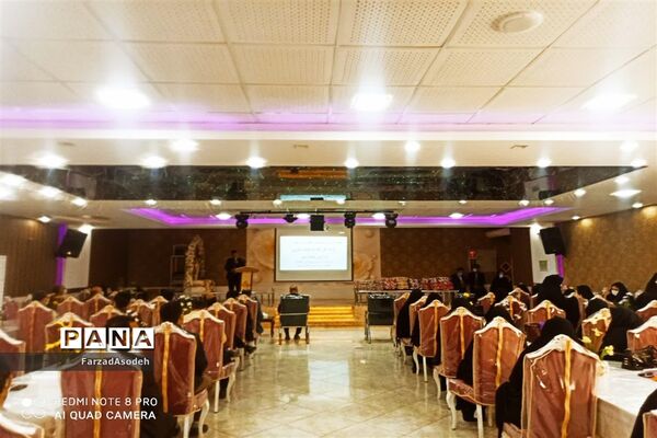 جلسه توانمندسازی معاونان پرورشی  کاشمر