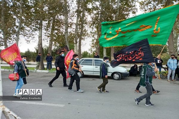 مراسم نمادین جاماندگان اربعین حسینی در گلزارشهدای شهرستان ملارد