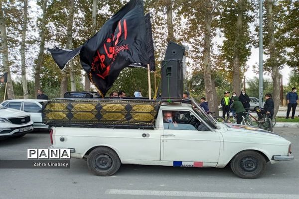 مراسم نمادین جاماندگان اربعین حسینی در گلزارشهدای شهرستان ملارد